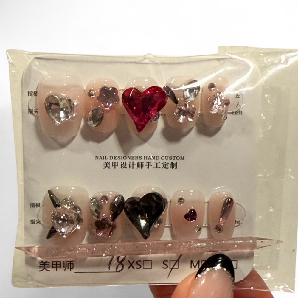 🎁FREE W PURCHASE🎁 Press-On Bejewelled Nails 💅 Nail Art - Picture 4 of 5